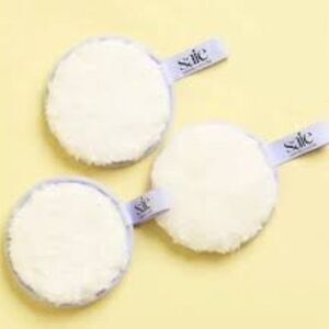 Reusable Beauty Rounds Pads for facial cleansing toning